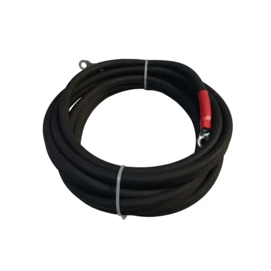 Cable original Yamaha para conectar a baterías náuticas de embarcaciones semirrígidas, barcos y lanchas. Incluye los cables positivo y negativo. Se utiliza para conectar el motor Yamaha a la batería.