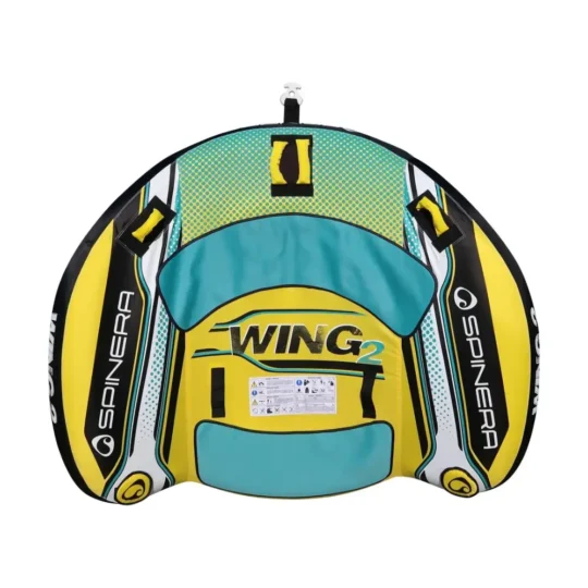 La plataforma arrastrable Spinera Wing2 es un hinchable acuático con capacidad para 2 personas. Fabricado en PVC de alta resistencia y completamente rodeado de una cubierta de nylon.