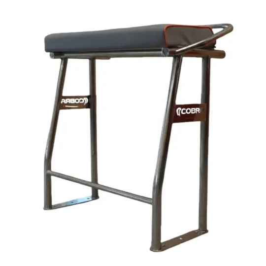 Asiento inoxidable Cobra para embarcaciones semirrígidas con estructura de acero inoxidable.