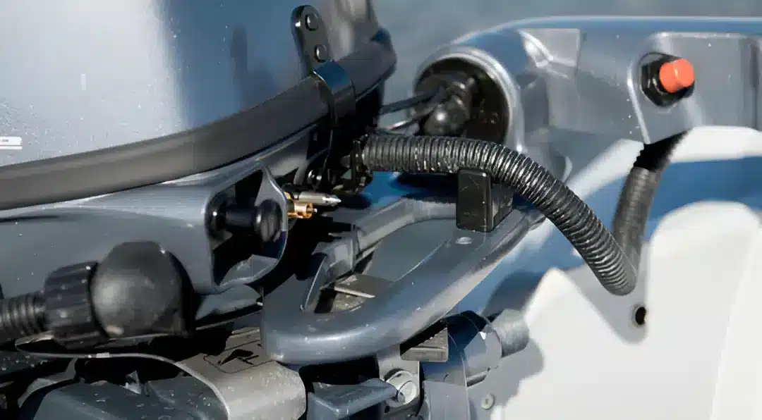 Motor Fueraborda Yamaha 9.9HP - Imagen 3